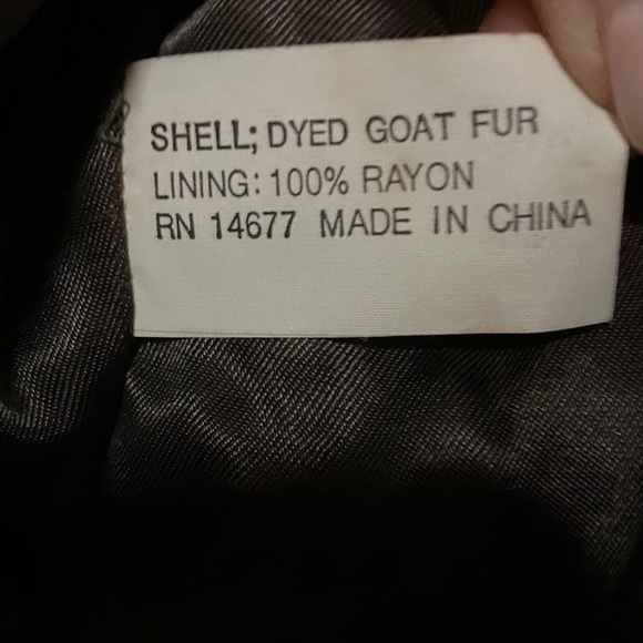 Brown Fur Coat, Size 10/12 USA (Size 40) - Picture 9 of 9